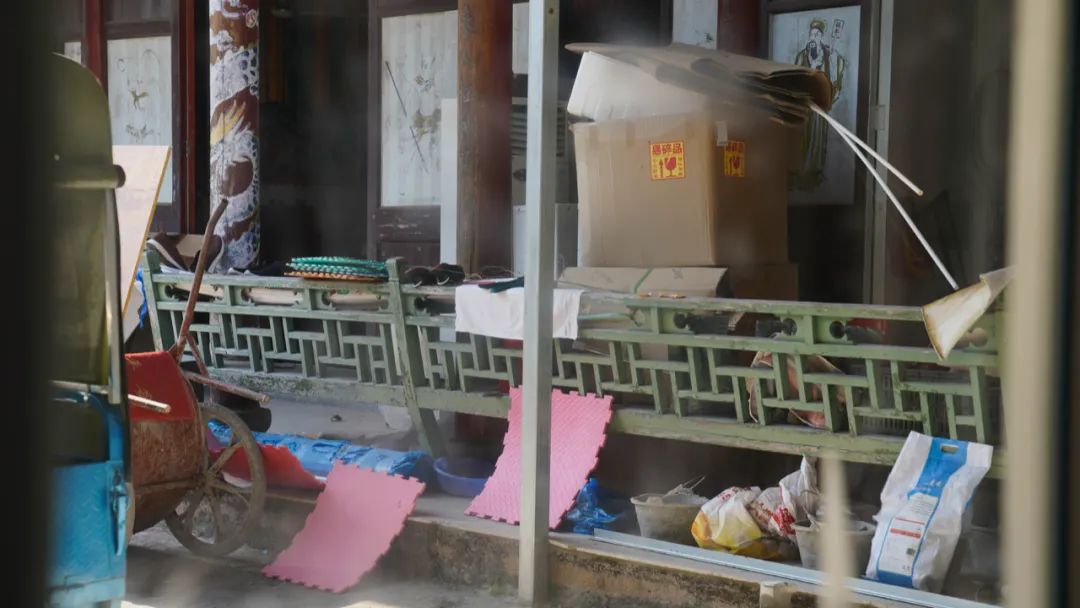 世界自閉癥日｜廟里來(lái)了個(gè)年輕女人，卻成為四個(gè)星星孩子的媽媽?zhuān)屢磺凶兊酶篮? src=