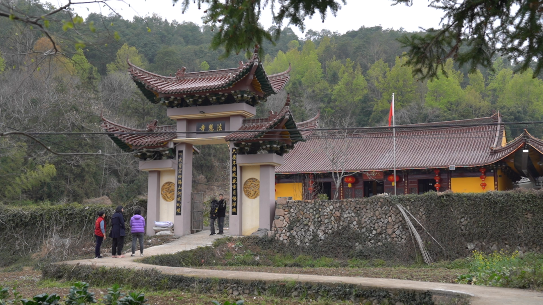 世界自閉癥日｜廟里來(lái)了個(gè)年輕女人，卻成為四個(gè)星星孩子的媽媽?zhuān)屢磺凶兊酶篮? src=